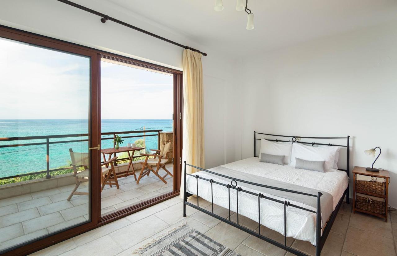 Seagrove, Beachfront Villa In Possidi #Feelslikehome Skála Foúrkas Exteriér fotografie